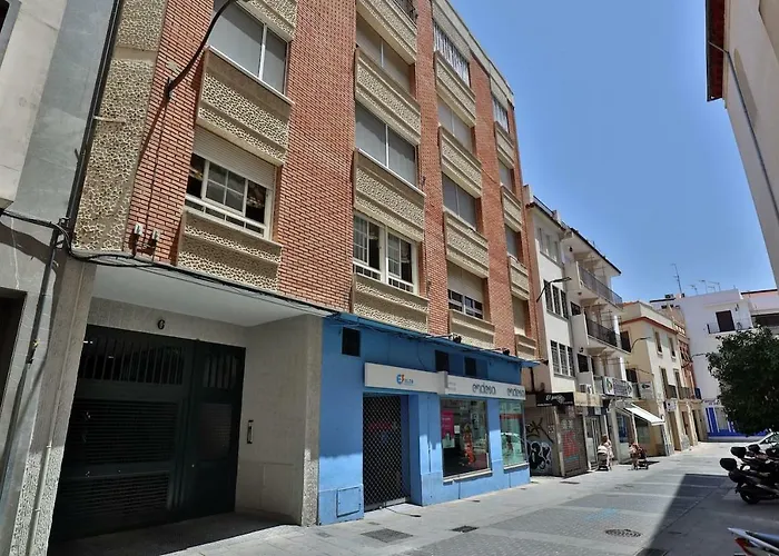 Duque De Hornachuelos, Parking En Pleno Centro