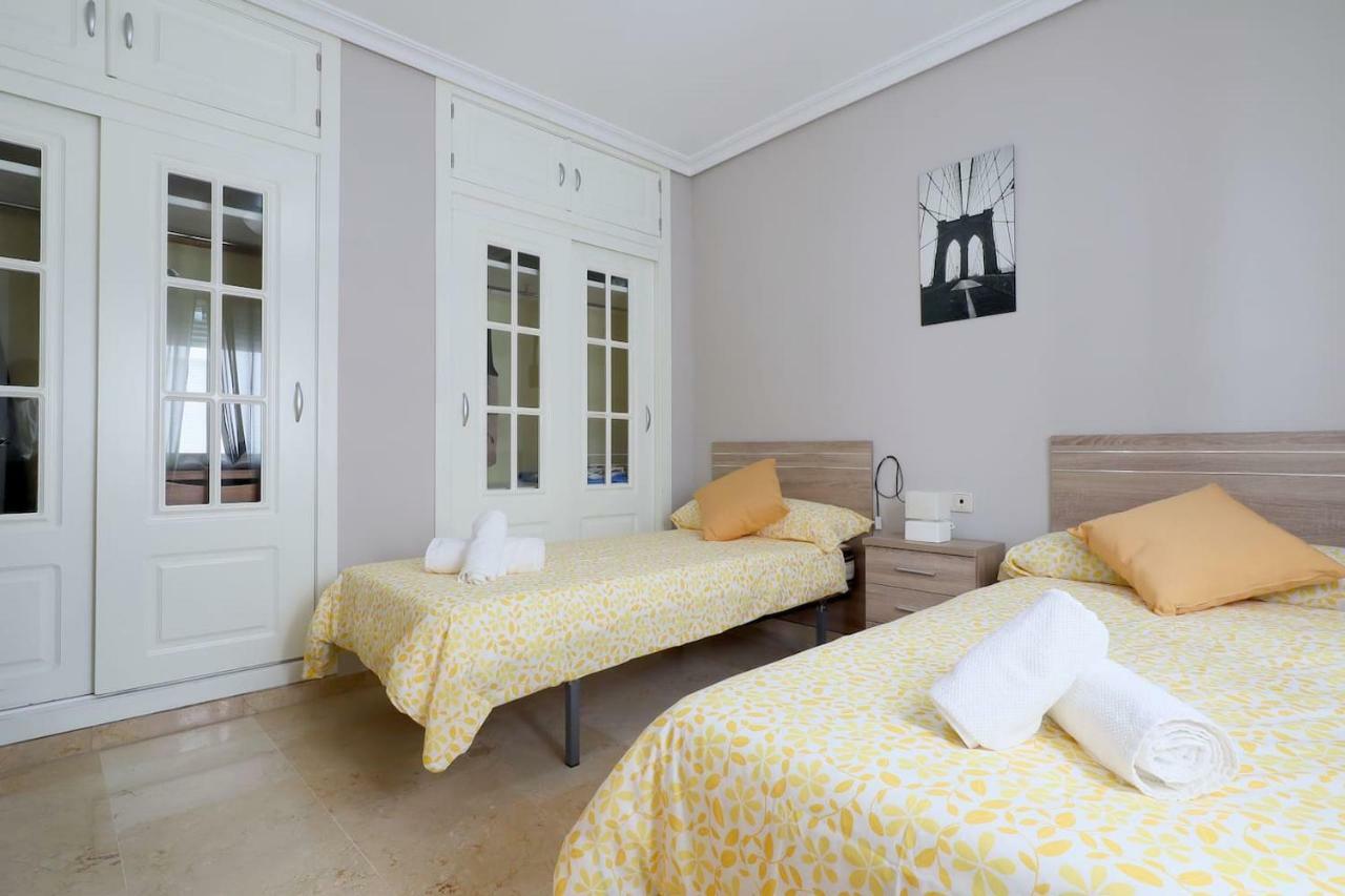 Apartament Duque De Hornachuelos, Parking En Pleno Centro *